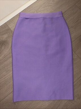 Lilac Pencil Skirt - Sleek Women's Workwear